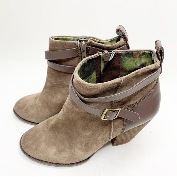 Lucky Brand Suede Ankle Booties Criss Cross 7.5 - Picture 4 of 7